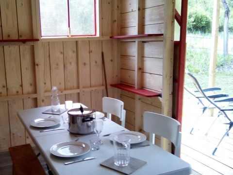 CHALET 4 personnes - CLIM - Cabane Lodge 35 m² sur plancher bois (35 m² avec terrasse)