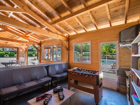 CHALET 4 personnes - CLIM - Cabane Lodge 35 m² sur plancher bois (35 m² avec terrasse)