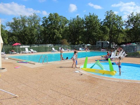 Camping Le Picouty Camping Le Picouty - Camping Lot - Image N°6