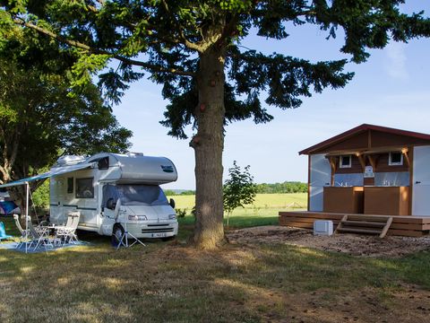 Emplacement - Forfait emplacement Grand Confort avec sanitaires privés