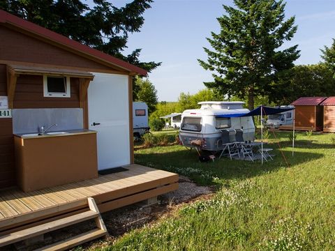 Emplacement - Forfait emplacement Grand Confort avec sanitaires privés