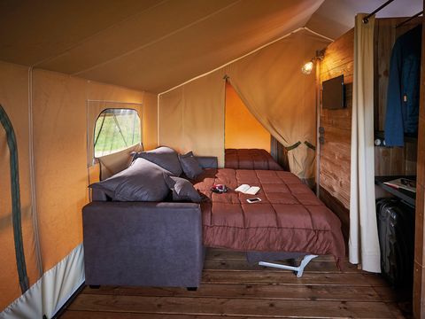 Tente en toile et en bois 7 personnes - Tente Ciela Nature Lodge - 2 chambres - Cuisine équipée – Salle de bain