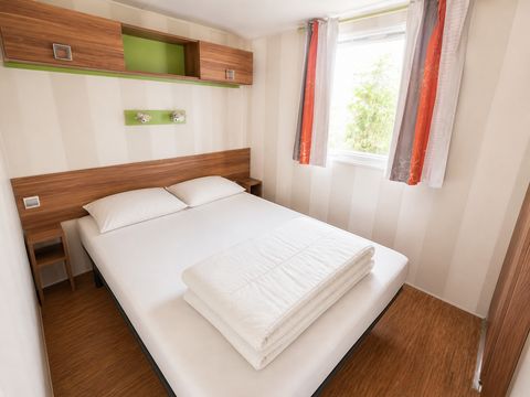 MOBILHOME 4 personnes - Mobil-Home Confort+ 2 ch. - Terrasse couverte - 30 m2
