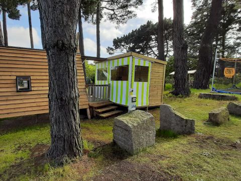 CHALET 2 personnes - SANS SANITAIRES