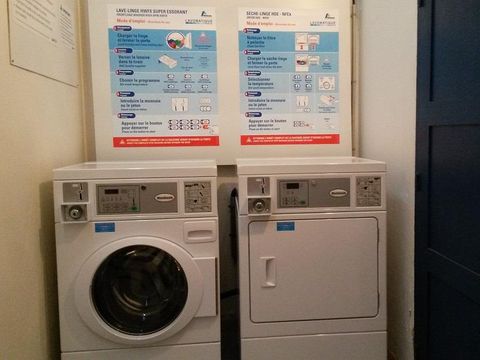 BUNGALOW 2 personnes - POD pour couple avec bébé sans sanitaires (Animaux interdits)