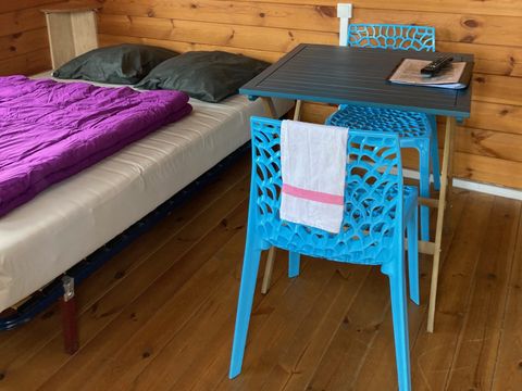 CHALET 2 personnes - 12 m2 sans sanitaires sans eau (Animaux non conseillés)