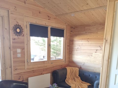 CHALET 5 personnes - 74 Chalet Les Bleuets 40m² Terrasse couverte + télévision + Lave vaisselle 1/5 pers