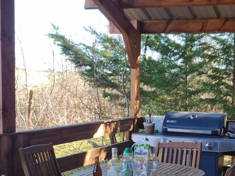 CHALET 5 personnes - 74 Chalet Les Bleuets 40m² Terrasse couverte + télévision + Lave vaisselle 1/5 pers