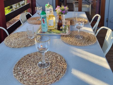 CHALET 5 personnes - 80 Chalet Champêtre 35m² + Grande Terrasse couverte +Télévision + Lave vaisselle 1/5 pers