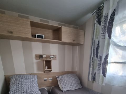 MOBILHOME 6 personnes - 54 Résidence le lys 40m2 (2 salle de bains) +clim + LAVE VAISSELLE+TERRASSE COUVERTE 1/6 pers