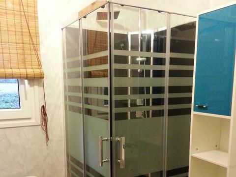 CHALET 4 personnes - Chalet La Cabane 35m² + lave vaisselle + Terrasse couverte +Télevision