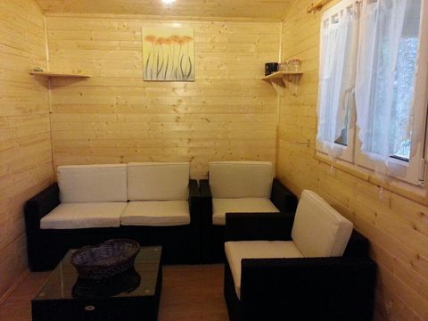 CHALET 4 personnes - Chalet La Cabane 35m² + lave vaisselle + Terrasse couverte +Télevision