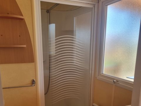 MOBILHOME 6 personnes - 66 Résidence Des Bois 32m2, climatisation + Télevision + lave vaisselle + Terrasse couverte 1/6 pers