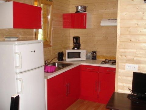 CHALET 5 personnes - 31 Chalet Soleil couchant 35m² + lave vaisselle + Terrasse couverte + Télévision 1/5 pers