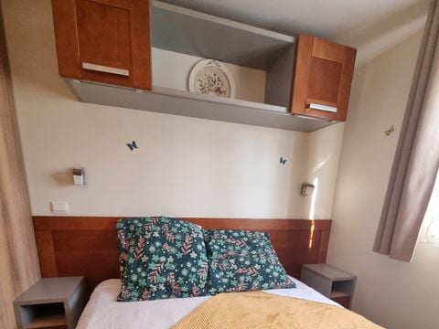 MOBILHOME 4 personnes - 36 Résidence les genêts 32M2, Terrasse Couverte, Télevision + Lave Vaisselle 1/4 pers