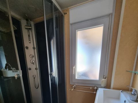 Mobilhome 1/6 personnes - 63 Résid de la - FORÊT Terrasse couverte - Lave vaisselle - Climatisation - Télévision
