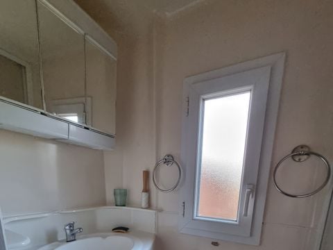 MOBILHOME 4 personnes - 29 Résidence Quiètude 35 m2, Terrasse couverte, Lave-vaisselle + Télévision