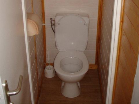 CHALET 5 personnes - Cottage Quiétude 40m2 2 ch avec terrasse couverte et télévision