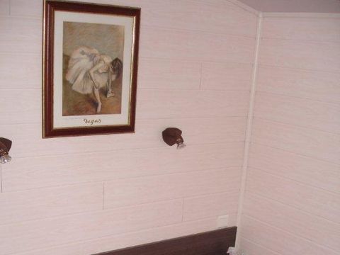 CHALET 5 personnes - Cottage Quiétude 40m2 2 ch avec terrasse couverte et télévision