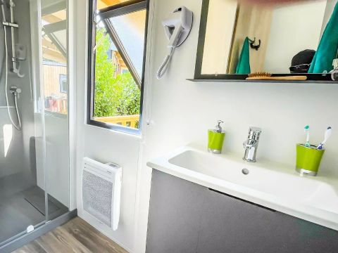 LODGE 4 personnes - Lodge PREMIUM 3 Pièces 4 Personnes + TV