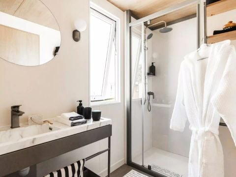 LODGE 4 personnes - Lodge O Côté Cuisine - 3 Pièces pour 4 Personnes + TV