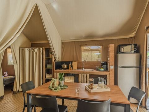 TENTE 6 personnes - Tente Lodge Cristal 6 p 3 Ch 1 Sdb ***