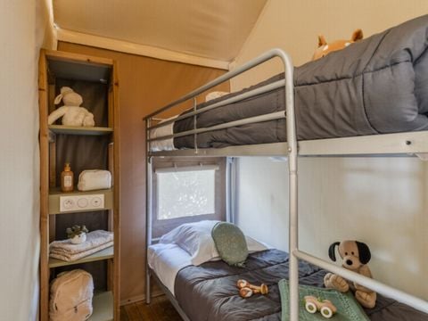 TENTE 6 personnes - Tente Lodge Cristal 6 p 3 Ch 1 Sdb ***