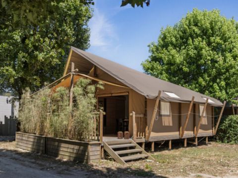 TENTE 6 personnes - Tente Lodge Cristal 6 p 3 Ch 1 Sdb ***