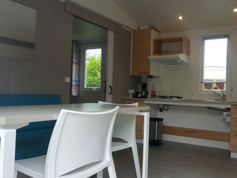 MOBILHOME 4 personnes - PMR Confort (2 chambres) adapté pour personnes à mobilité réduite