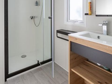 MOBILHOME 4 personnes -  Confort Plus 2 CH - Terrasse semi couverte 