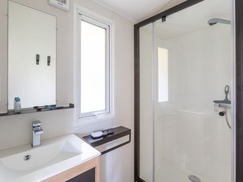 MOBILHOME 6 personnes - COTTAGE PRIVILEGE 3 CH- Terrasse semi couverte (photos non contractuelles)