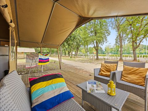 Tente en toile et en bois 5 personnes - Lanterna - Tente safari Harmony