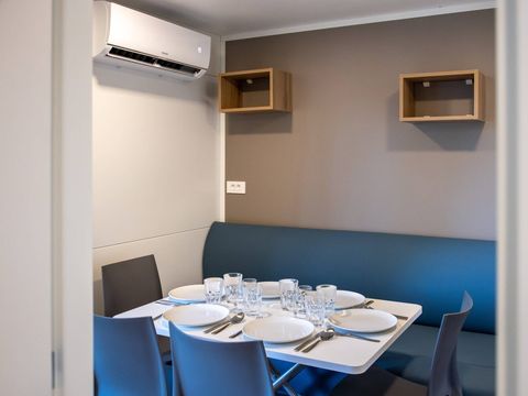 MOBILHOME 6 personnes - Premium | 3 Chambres | Capacité 6 personnes | Terrasse Lounge | 1 Salle de bain | Climatisation | TV