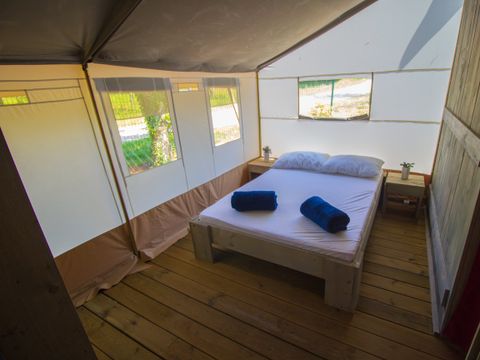 TENTE TOILE ET BOIS 4 personnes - Bijela Uvala - Tente safari + sanitaires + climatisation (5P)