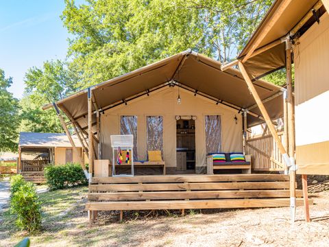 TENTE TOILE ET BOIS 4 personnes - Bijela Uvala - Tente Safari + sanitaires + air conditionné (6P)