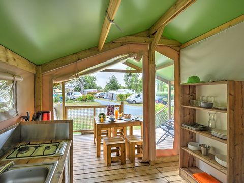 Tente en toile et en bois 4 personnes - FreeFlower 22m² 2 ch - 1 SDB (2016) 4 pers