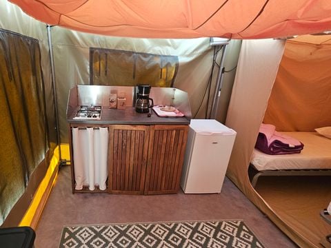 BUNGALOW TOILÉ 4 personnes - Bungalow toilé - 16m² - 2 chambres - sans sanitaires
