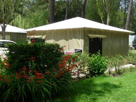 BUNGALOW TOILÉ 4 personnes - Bungalow toilé - 16m² - 2 chambres - sans sanitaires