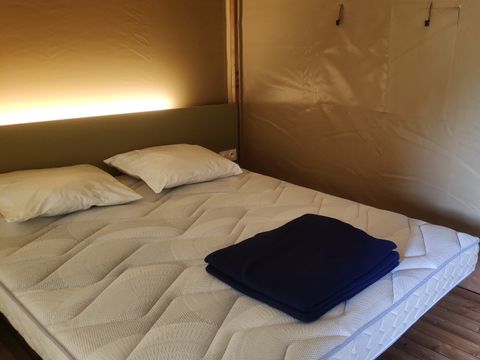 TENTE TOILE ET BOIS 5 personnes - Tente en toile et en bois 5 personnes