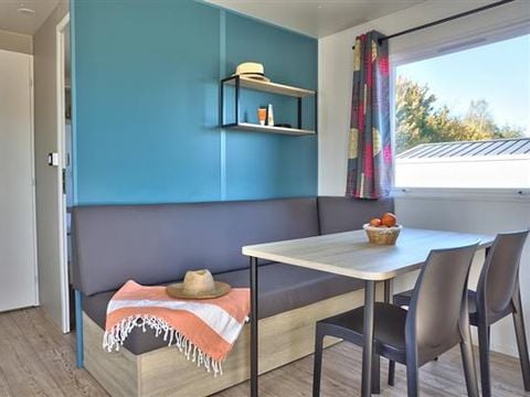 MOBILHOME 4 personnes - 2 chambres.