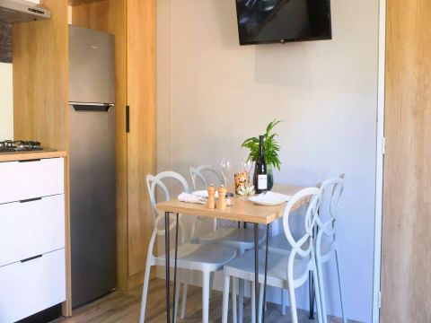 MOBILHOME 6 personnes - 3 Pièces 6 Personnes Climatisé + TV (4 adultes + 2 enfants -12 ans max)