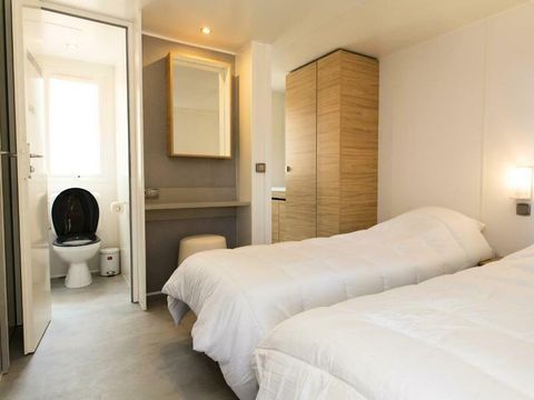 MOBILHOME 6 personnes - 3 Pièces 6 Personnes Climatisé + TV (4 adultes + 2 enfants -12 ans max) (dimanche)