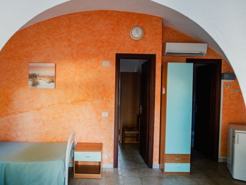 BUNGALOW 2 personnes - IGLOO avec frigo