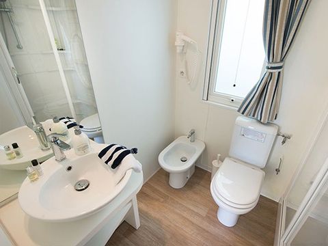 MOBILHOME 6 personnes - Comfort XL | 2 Ch. | 4/6 Pers. | Terrasse | 2 SDB | Clim.