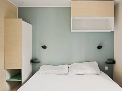 MOBILHOME 6 personnes - Mobil-home | Premium | 3 Ch. | 6 Pers. | Terrasse surélevée non couverte | 1 SDB | Clim.