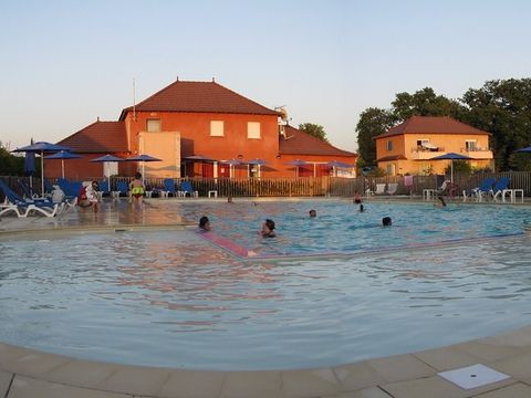 Le Domaine de Claire Rive - Camping Lot