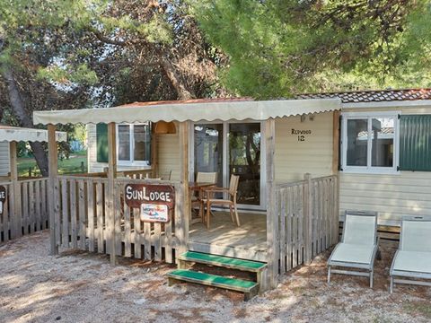 Mobilhome 4 personnes - Mobil-home | Classic XL | 2 Ch. | 4 Pers. | Terrasse surélevée | 2 SDB | Clim. | TV