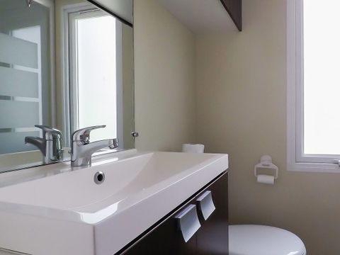 Mobilhome 6 personnes - Classic XL | 3 Ch. | 6 Pers. | Terrasse surélevée | Clim. | TV
