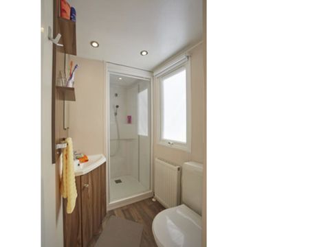Mobilhome 8 personnes - Classic XL | 3 Ch. | 6/8 Pers. | Terrasse surélevée non couverte | Clim.