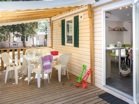 Mobilhome 6 personnes - Comfort XL | 2 Ch. | 4/6 Pers. | Terrasse surélevée | Clim.